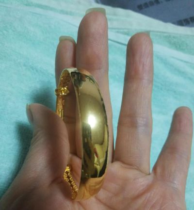 金六福珠寶回收黃金手鐲 有個50克的千足金鐲子想去換款，去哪裏換比較好？