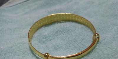 金六福珠寶回收黃金手鐲 有個50克的千足金鐲子想去換款，去哪裏換比較好？