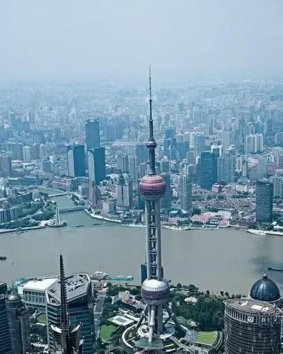 鹤岗古驰包回收 一座城市如果没有外地人经济会怎样？