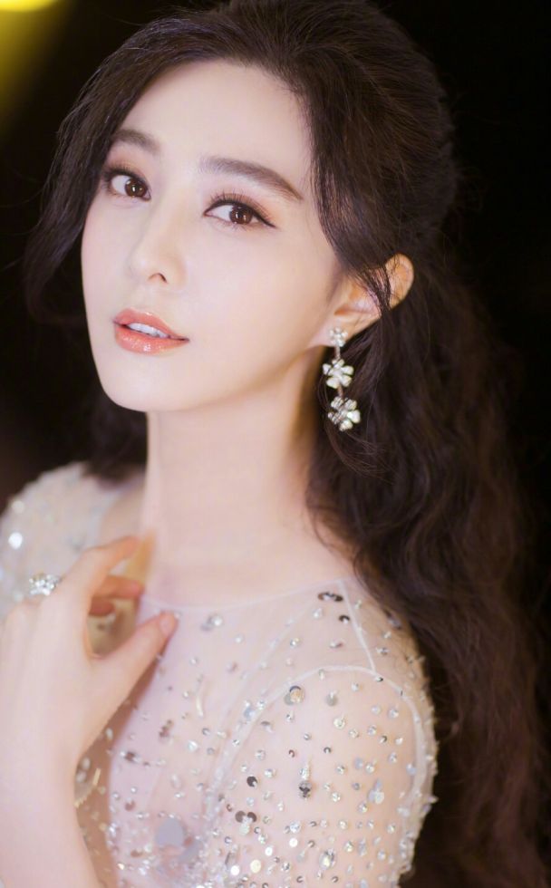 唐山香奈儿包回收 我从不理解女生以瘦为美，各位怎么看？