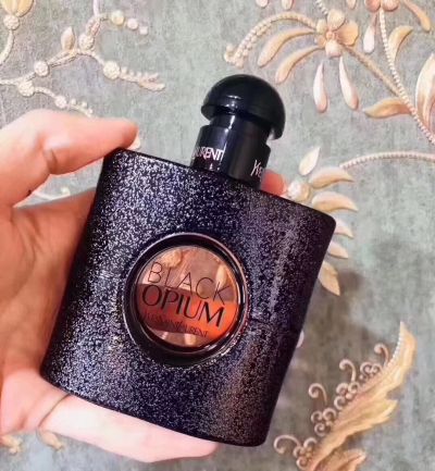 啤酒瓶回收宝格丽 有哪些黑色瓶子的香水？