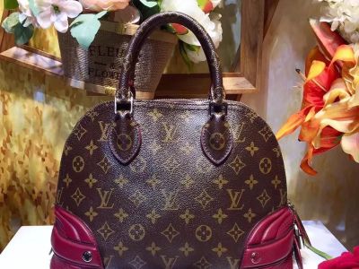 lv路易威登回收价格 lv包水洗了回收吗？