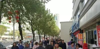 长春回收迪奥包价格及图片 乌鲁木齐有哪些成熟的商圈和兴起来的商圈? 长春回收迪奥包价格及图片 乌鲁木齐有哪些成熟的商圈和兴起来的商圈?
