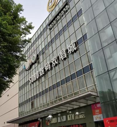 长春回收迪奥包价格及图片 乌鲁木齐有哪些成熟的商圈和兴起来的商圈? 长春回收迪奥包价格及图片 乌鲁木齐有哪些成熟的商圈和兴起来的商圈?