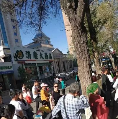 长春回收迪奥包价格及图片 乌鲁木齐有哪些成熟的商圈和兴起来的商圈? 长春回收迪奥包价格及图片 乌鲁木齐有哪些成熟的商圈和兴起来的商圈?